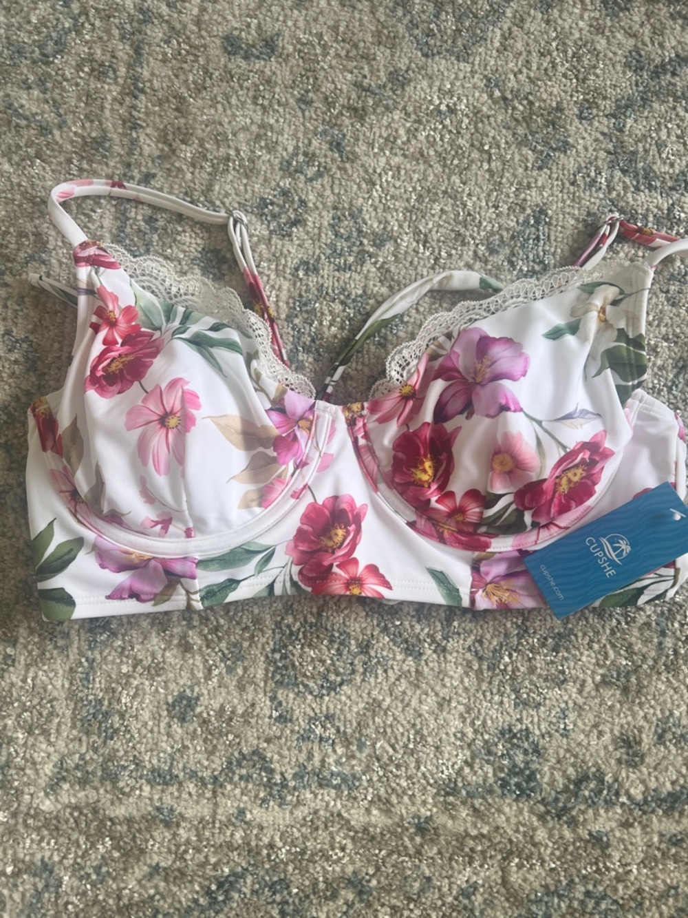Cupshe White Floral Underwire Bikini Top with Pink Blooms